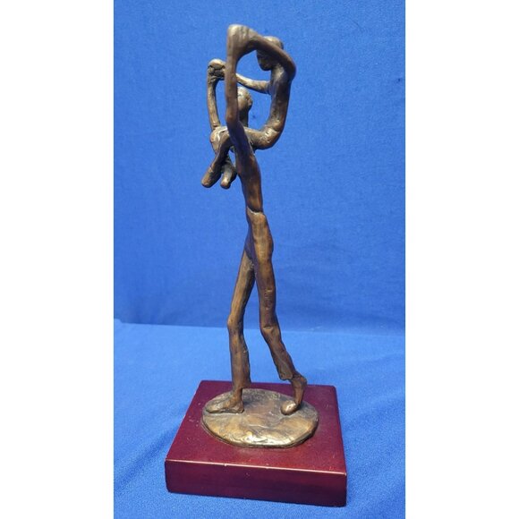 Vintage‎ Bronzeart Signed Bronze Father & Son Piggy Back Ride Statue! 3 - Picture 6 of 14